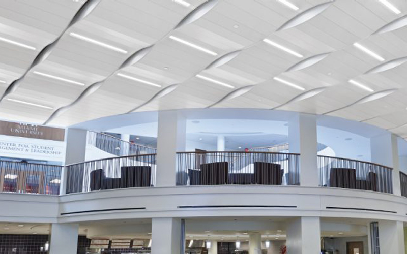  The difference between single curved aluminum panel and hyperbolic aluminum panel